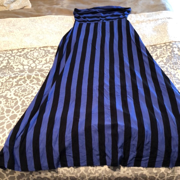 Mossimo Supply Co. Dresses & Skirts - Strapless maxi dress Mossimo Supply Co. Dresses & Skirts - Strapless maxi dress